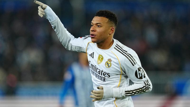 热血，奔赴冠军之路！突破身体桎梏 他们以手为足驰骋赛场（热血逐冠！打破身体枷锁，他们以手代足纵横赛场）