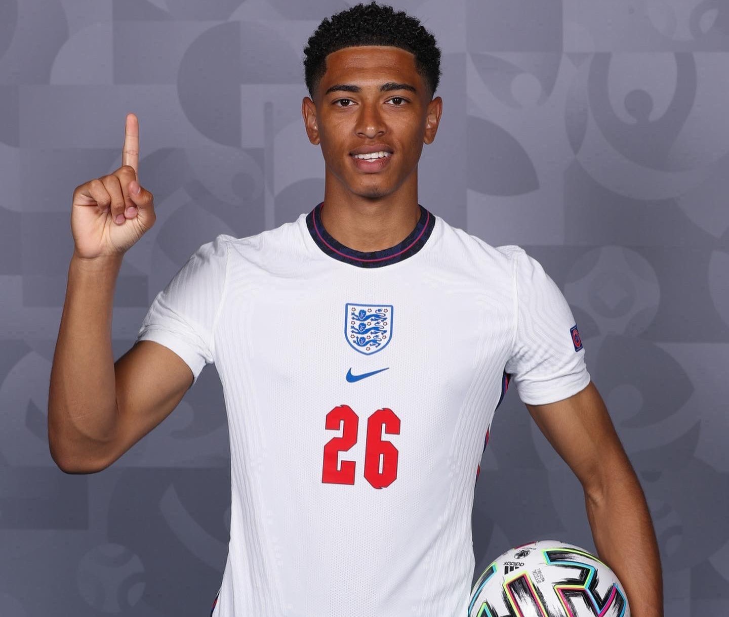 中超球队阵容分析：武汉三镇近期变化,（武汉三镇阵容变动一览：中超近况解析）