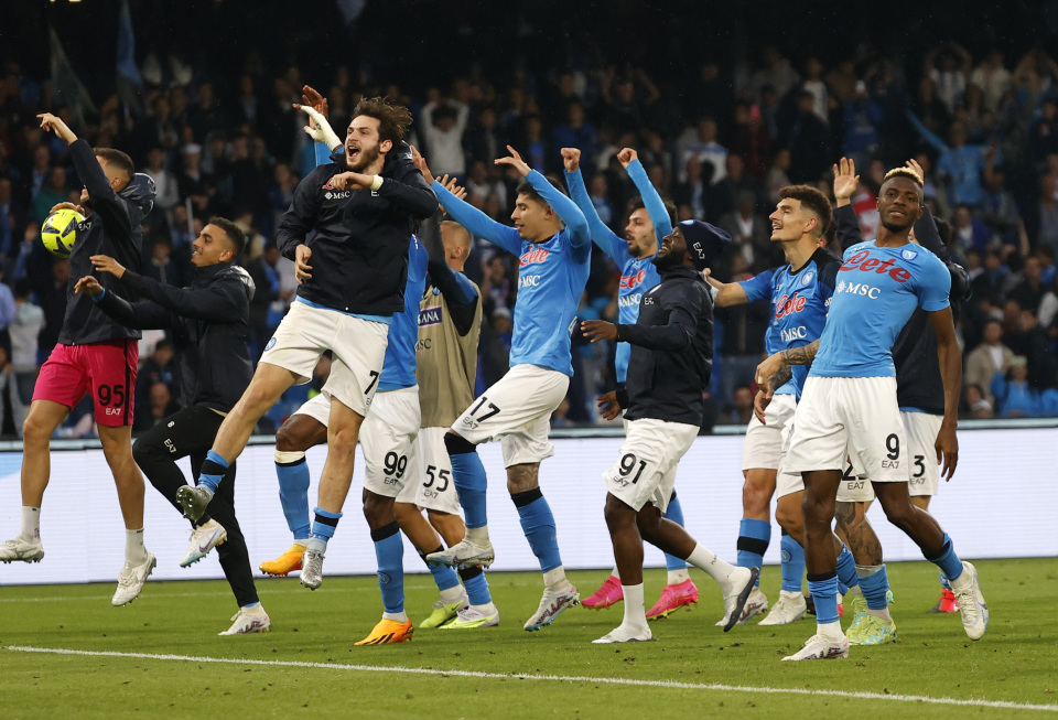 索尔巴肯：圣西罗为哈兰德鼓掌是顶级礼遇；挪威将进入新时代（索尔巴肯：圣西罗向哈兰德致敬的掌声堪称最高礼遇，挪威足球迈入新纪元）