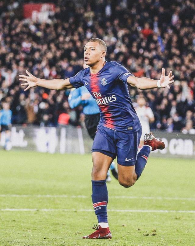 不是梦想？C罗曾表示世界杯冠军是职业生涯最大的梦想（C罗直言：世界杯冠军是其职业生涯最大的梦想）