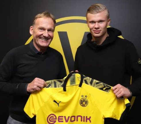 意天空：迪乌夫在国米逐渐展现影响力，或成邓弗里斯合适替补（意大利天空体育：迪乌夫在国米存在感上升，有望担任邓弗里斯可靠替补）