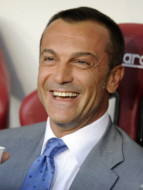 半场战报：门兴0-0莱比锡，比赛沉闷，两支球队总计0射正（半场：门兴0-0莱比锡，场面乏味，双方零射正）